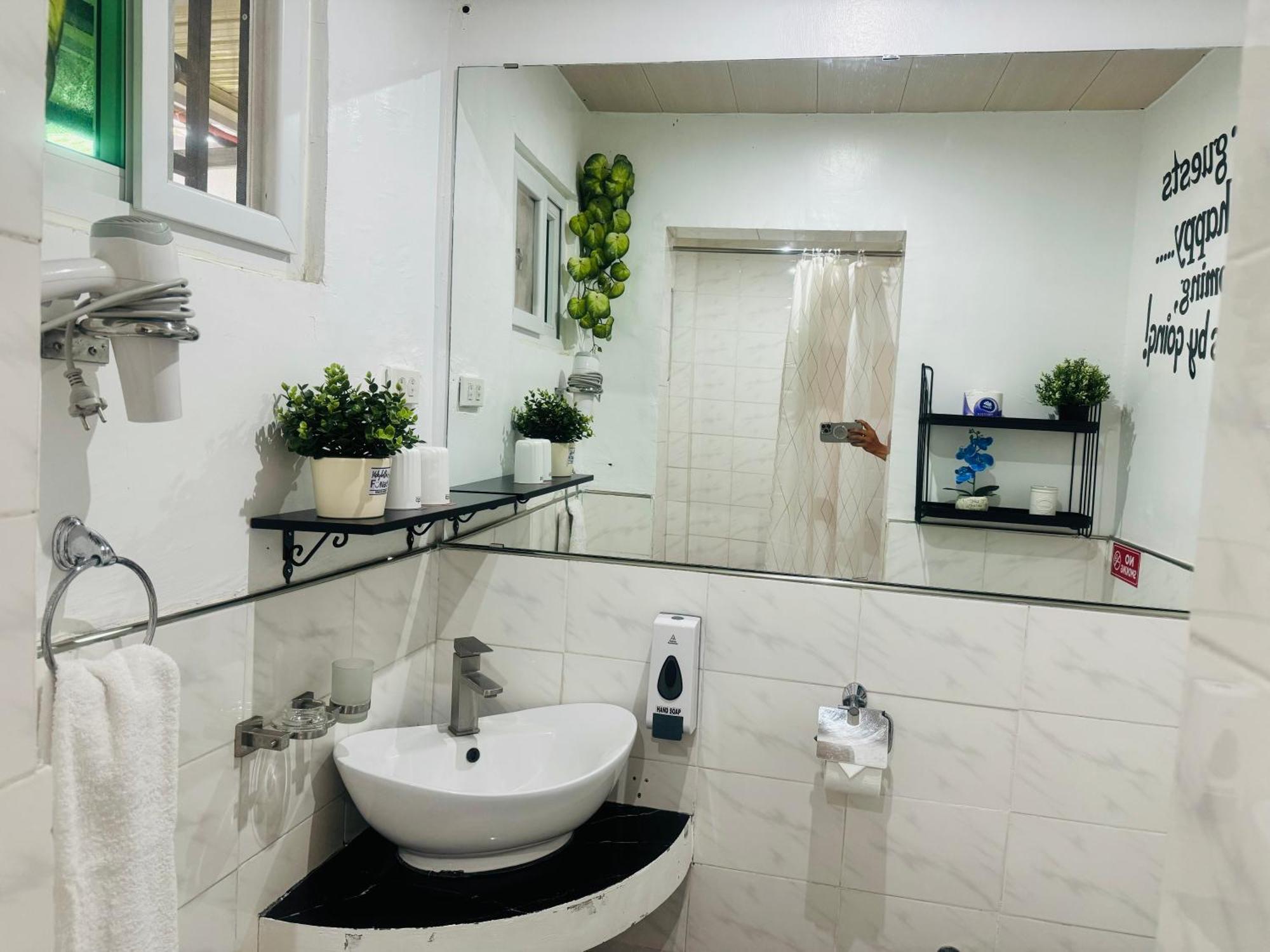 Vickybella'S Funadise Private Resort Cauayan  Eksteriør billede